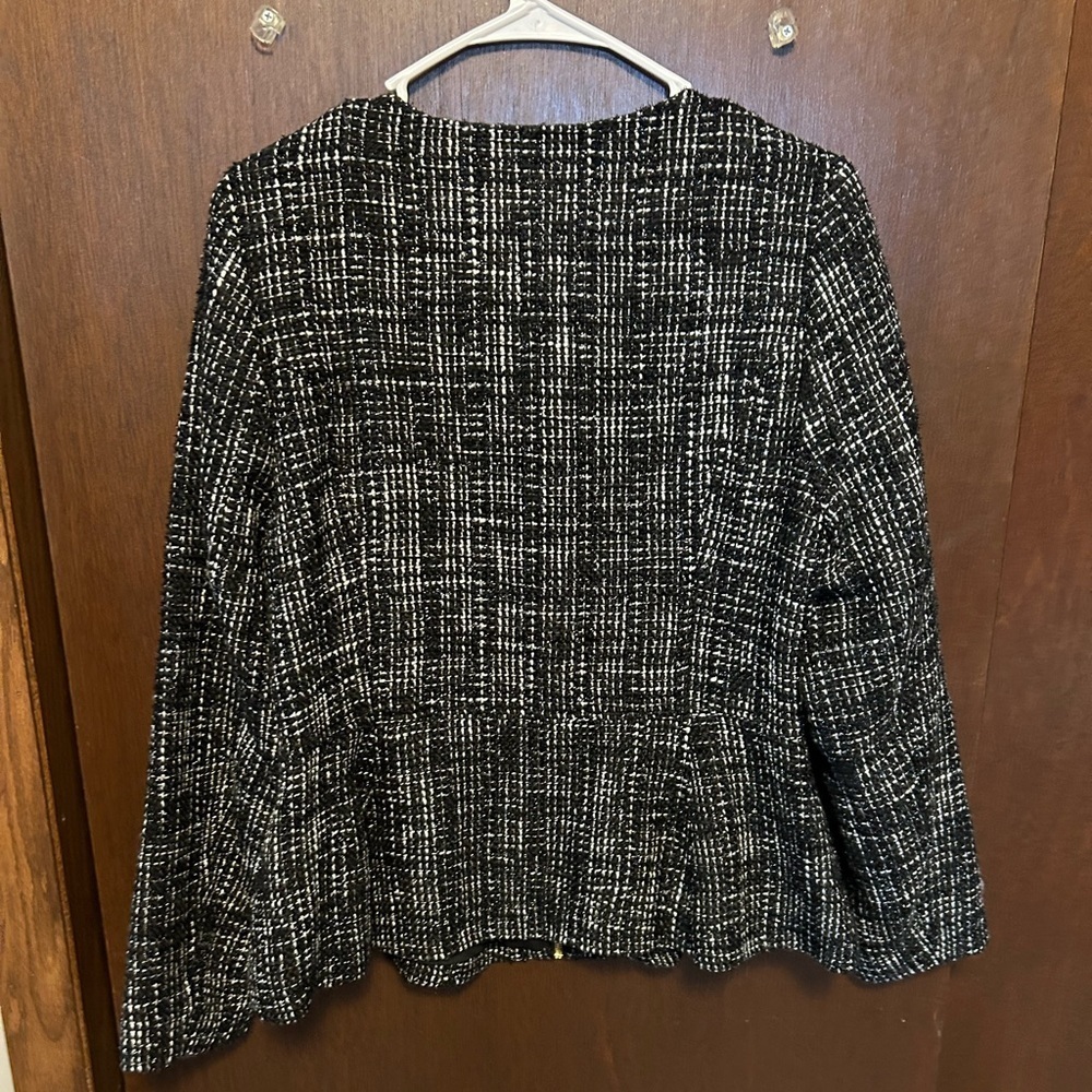 Isaac Mizrahi Women’s Black Tweed Jacket Blazer Size 10 - Picture 6 of 7